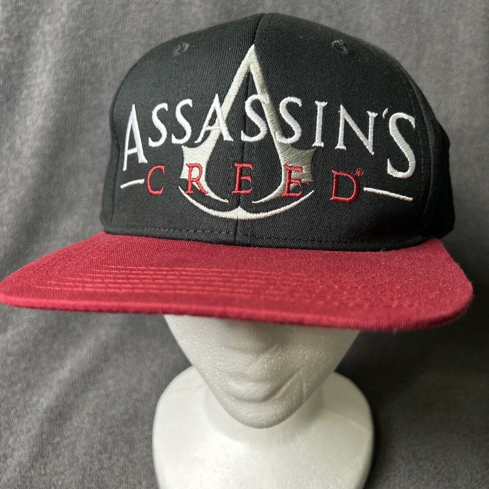 Assassins Creed SnapBack Hat Black Red Adjustable Cap Video Game NWT